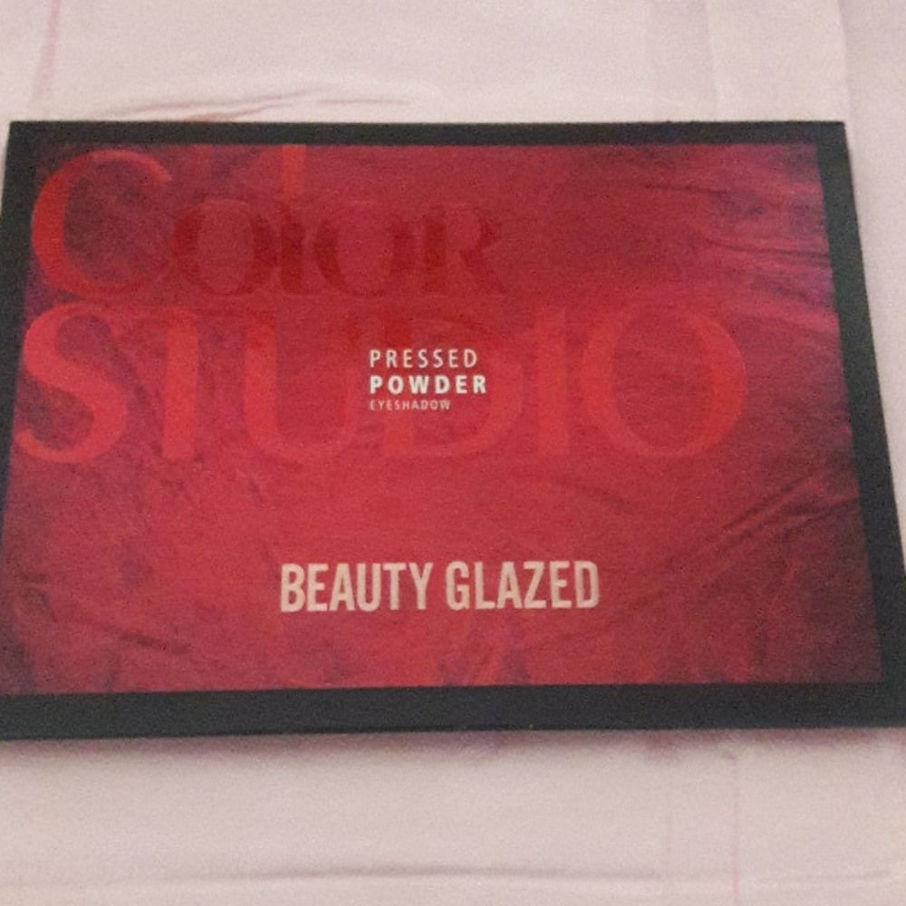 Beauty glazed eyeshadow palette